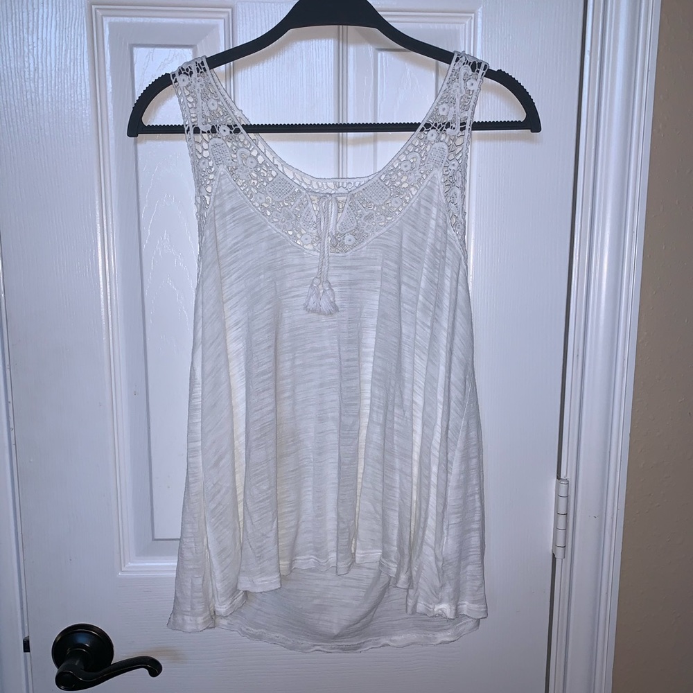 White Aeropostale tank top